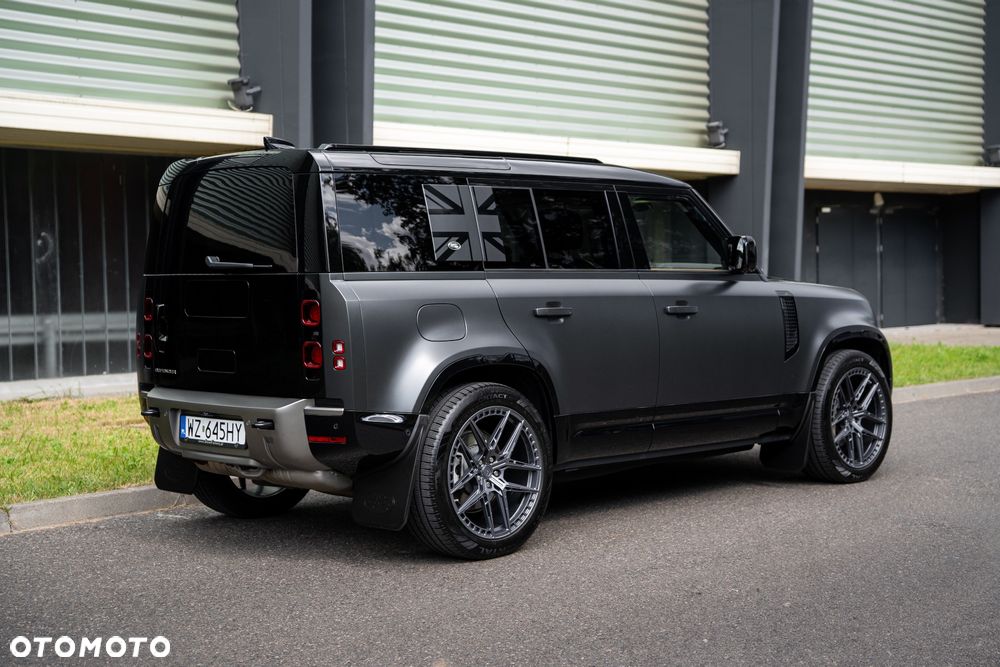 Land Rover Defender - 7