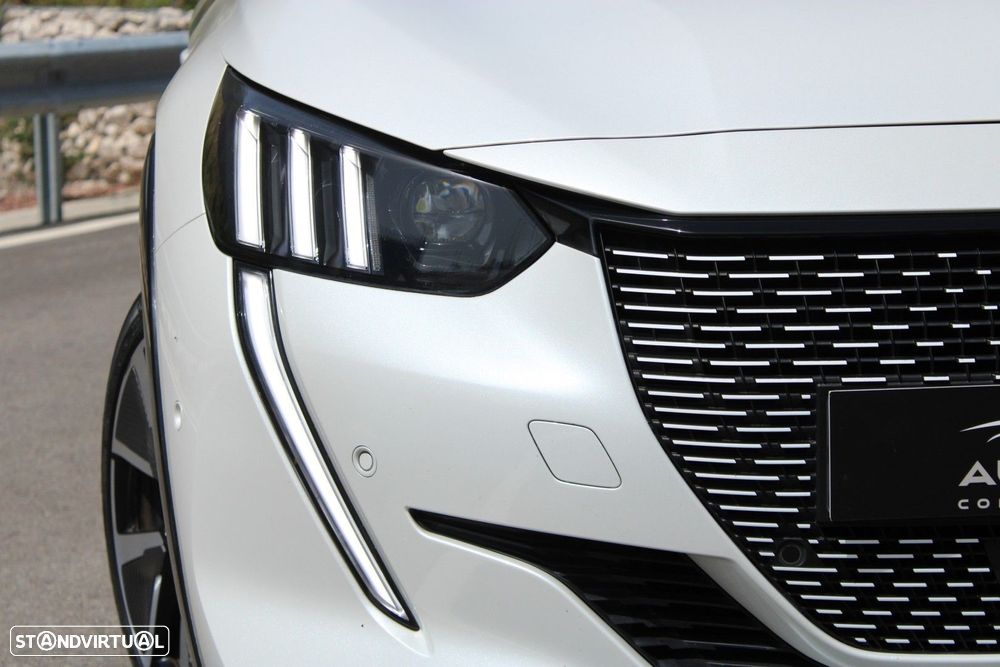 Peugeot e-208 50 kWh GT Pack - 12