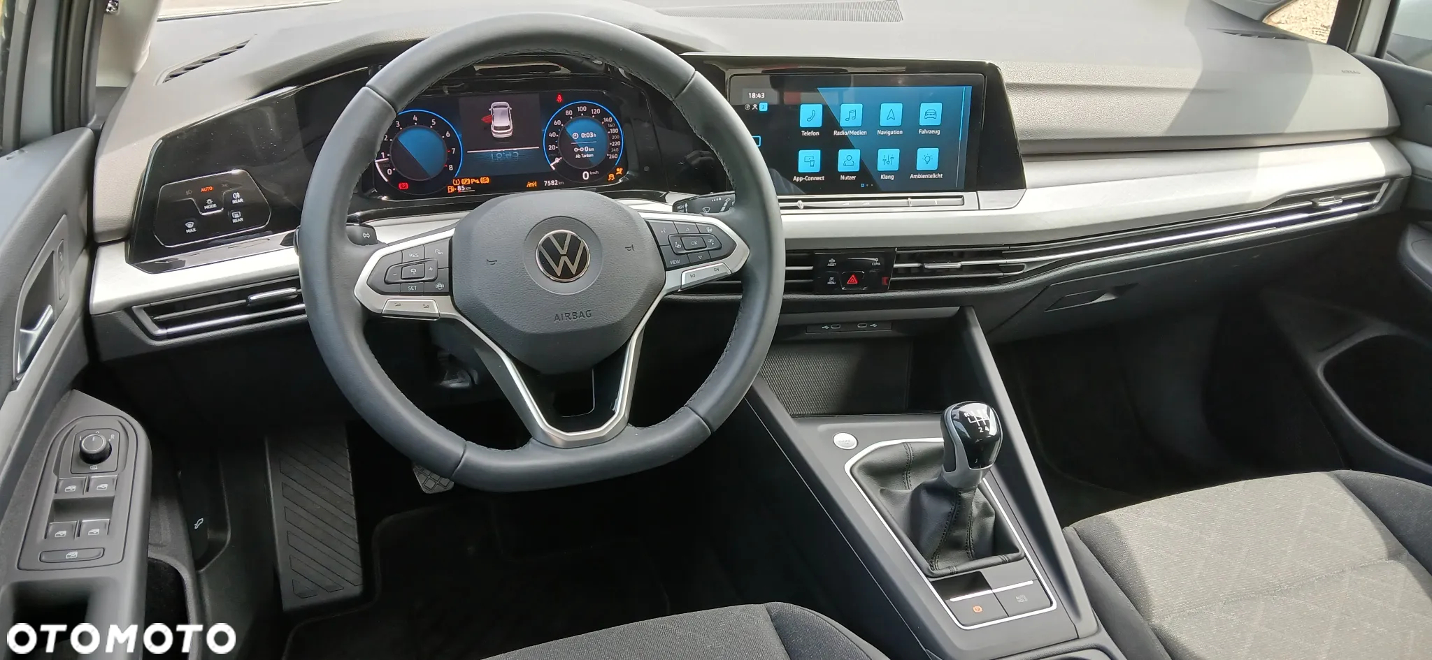 Volkswagen Golf VIII 1.5 TSI EVO Life - 16
