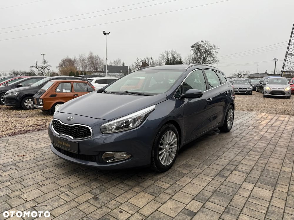 Kia Ceed 1.6 GDI ISG Spirit - 9