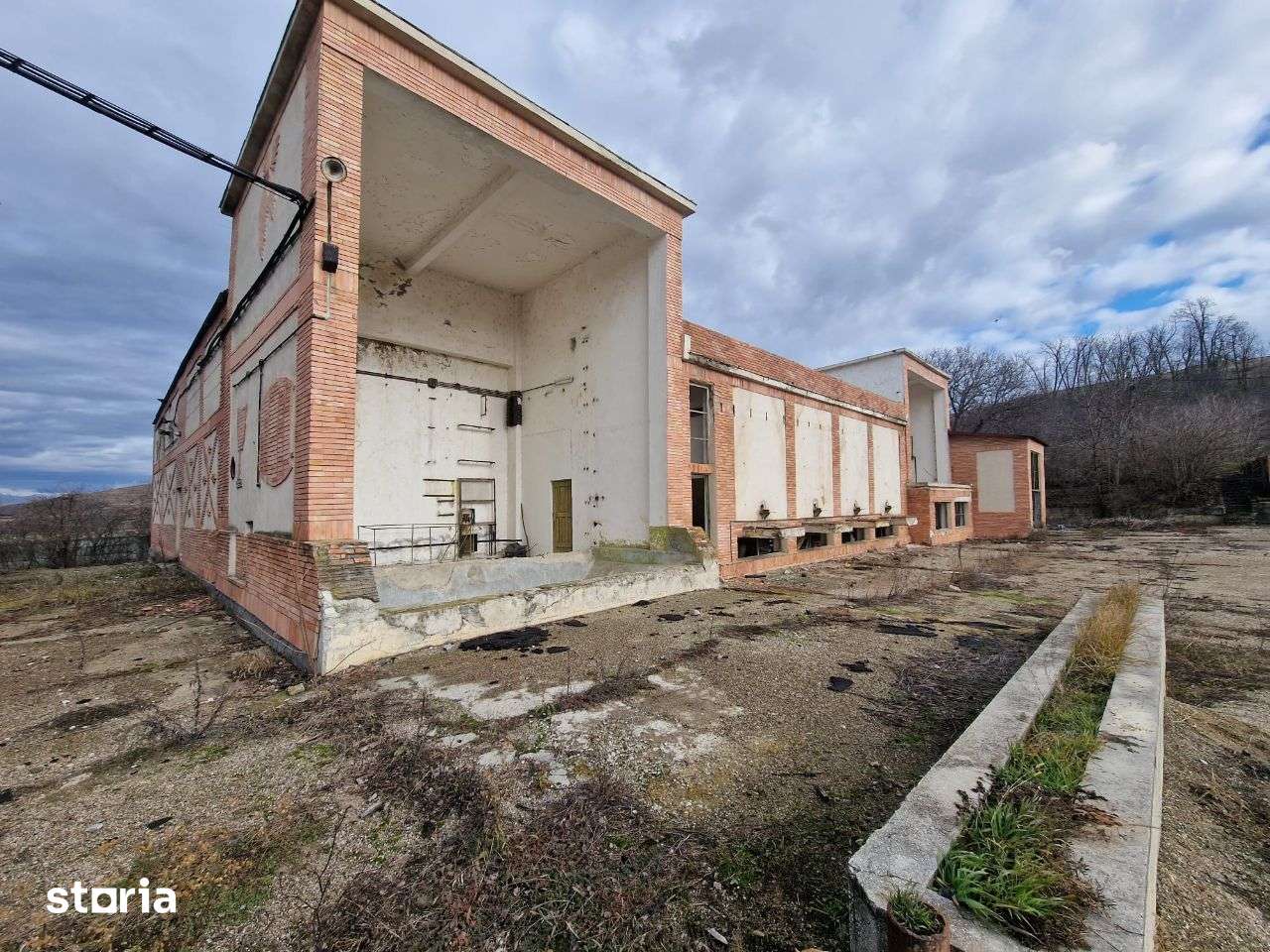 Teren 3 Hectare + Hale - Spatii Productie - Imagine principală: 5/15