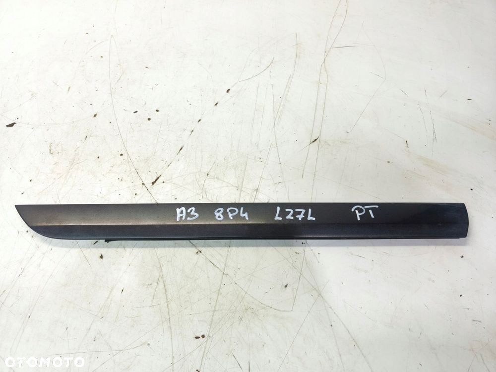 LISTWA DOLNA DRZWI PRAWY TYŁ AUDI A3 8P4 LZ7L SPORTBACK - 1