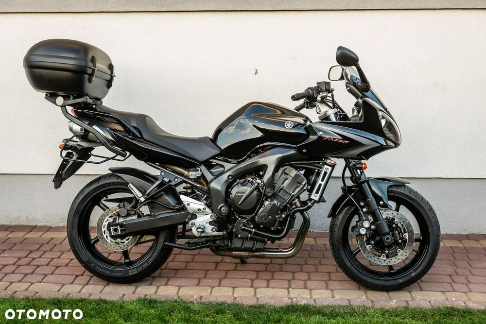 Yamaha FZ - 6