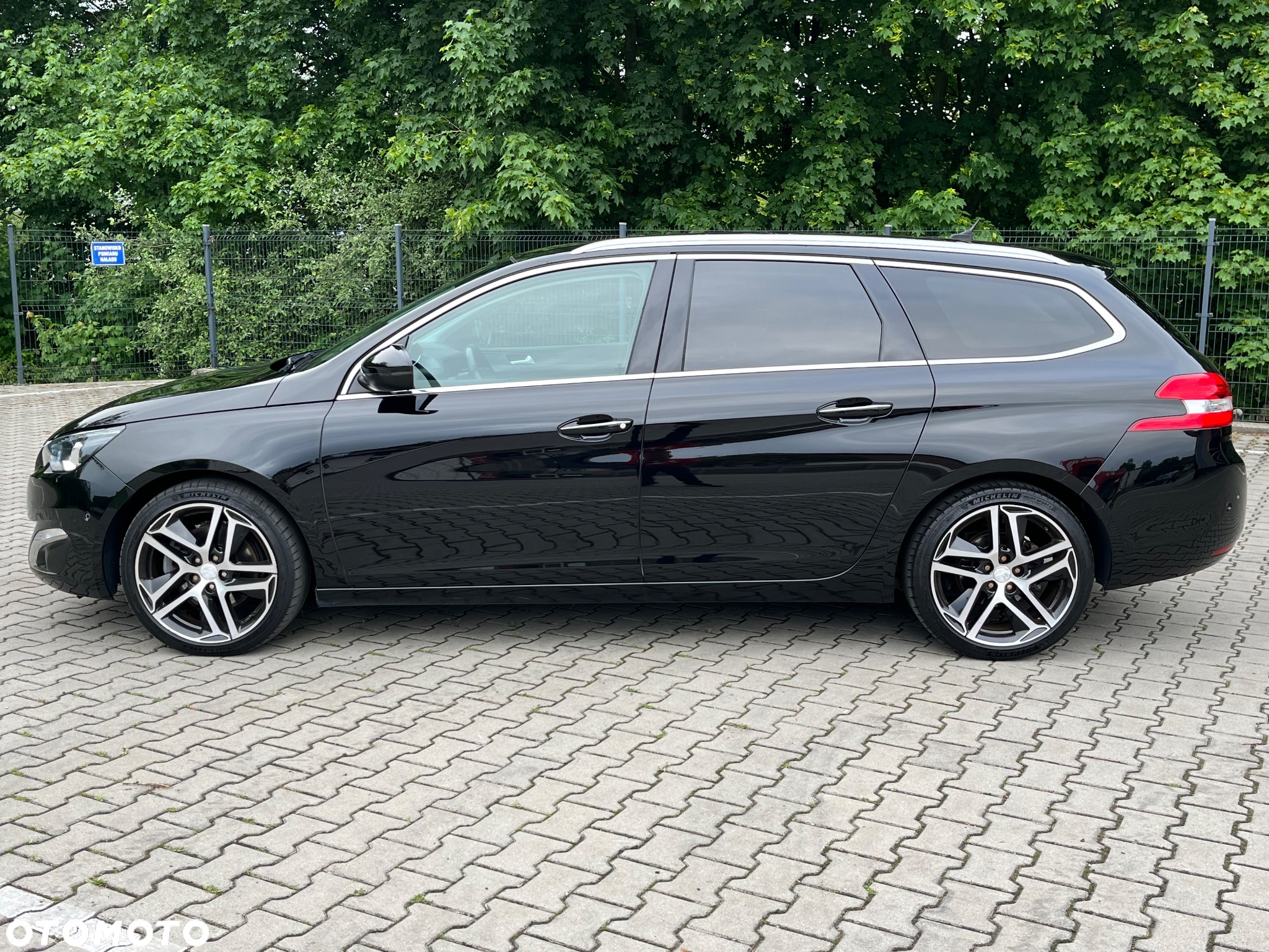 Peugeot 308 SW BlueHDi 150 EAT6 Stop & Start Allure - 25