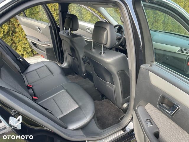 Mercedes-Benz Klasa E 250 CDI DPF BlueEFFICIENCY Automatik - 21