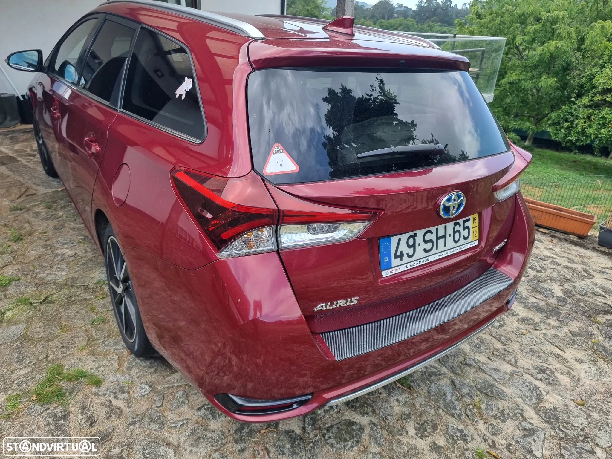 Toyota Auris Touring Sports 1.8 HSD Comfort +P.Techno+P.Sport - 9