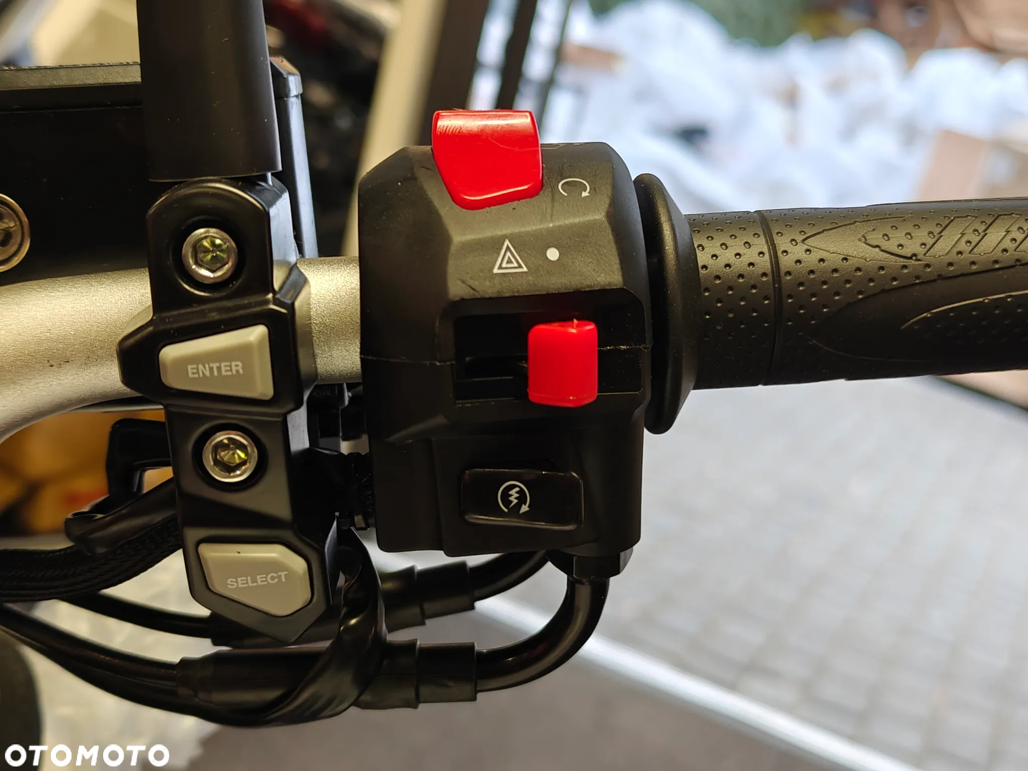 QJMOTOR SRK 125S - 7