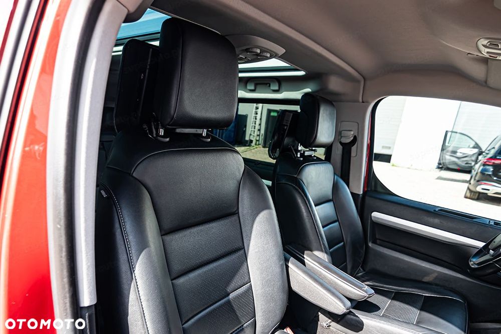 Peugeot Traveller - 32