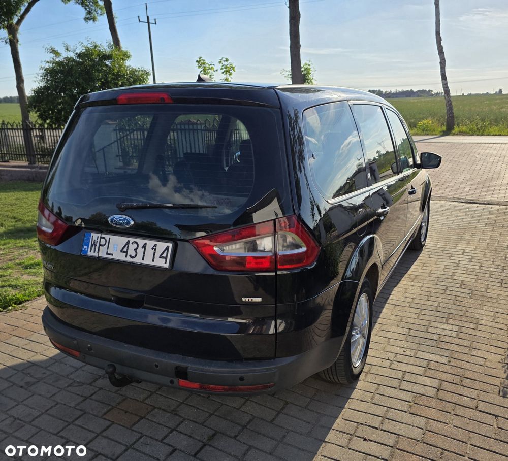 Ford Galaxy - 4
