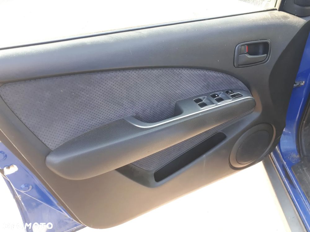 MITSUBISHI OUTLANDER I 03-06 2.4 16V 4G64 STEROWNIK SILNIKA KOMPUTER - 21