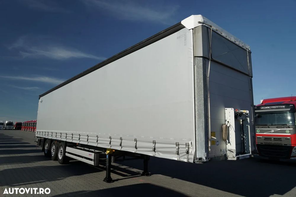 Schmitz Cargobull CORTINĂ / STANDARD / REMORCA DIN OȚEL - 9 M / ACOPERIȘ CULISANT / AXĂ CULISANTĂ / 2021 - 2
