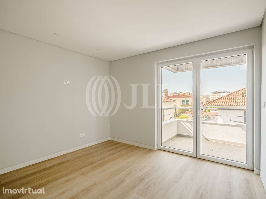 Apartamento T3 com varanda, em Carcavelos, Cascais - Grande imagem: 2/15