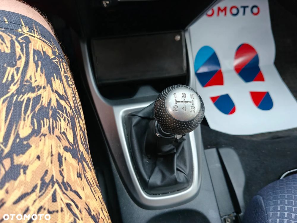 Honda City 1.4 Elegance - 23