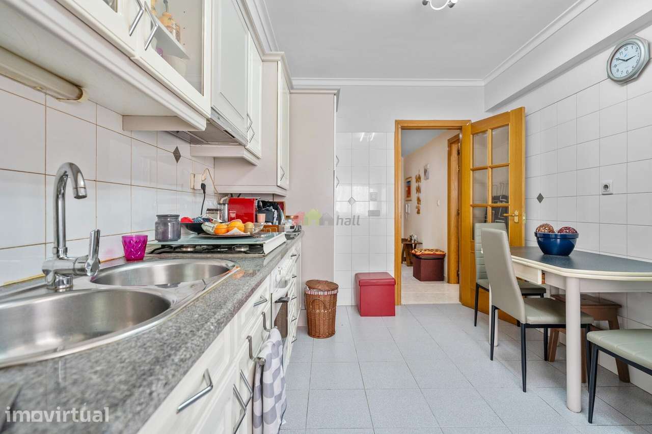 Apartamento T1 em Sta Marta do Pinhal - Grande imagem: 3/23