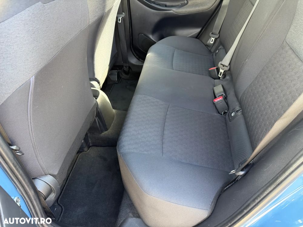 Toyota Yaris 1.5 L Active - 14