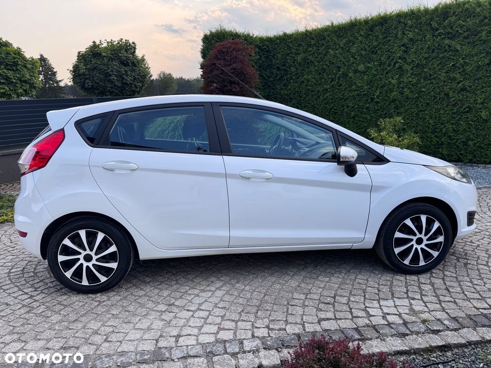 Ford Fiesta - 12