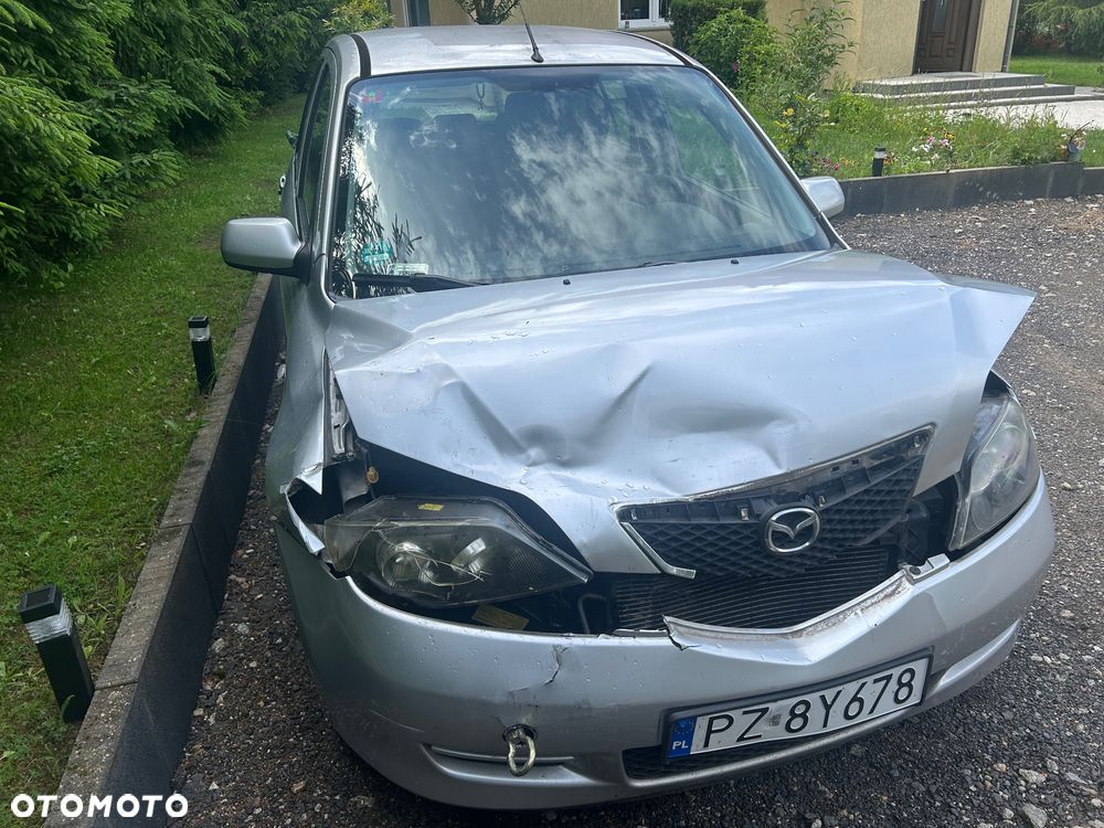 Mazda 2 - 4