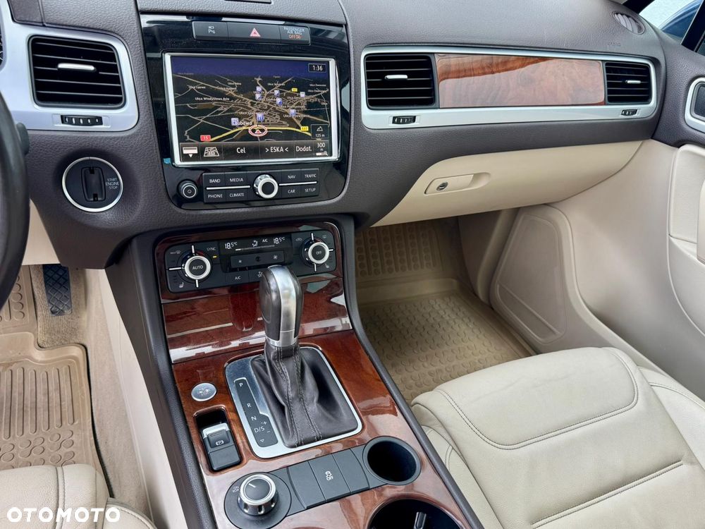 Volkswagen Touareg - 14