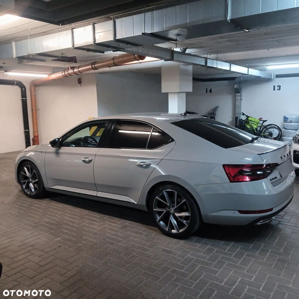 Skoda Superb 2.0 TDI SCR 4x4 Sportline DSG - 5