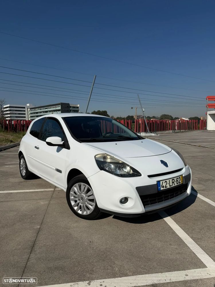 Renault Clio - 9