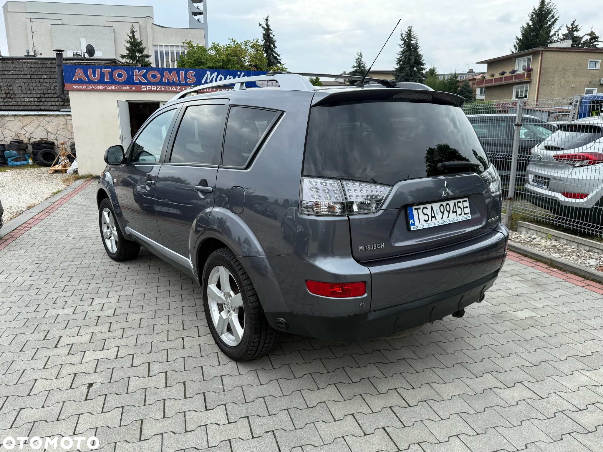 Mitsubishi Outlander 2.4 Intense + - 17