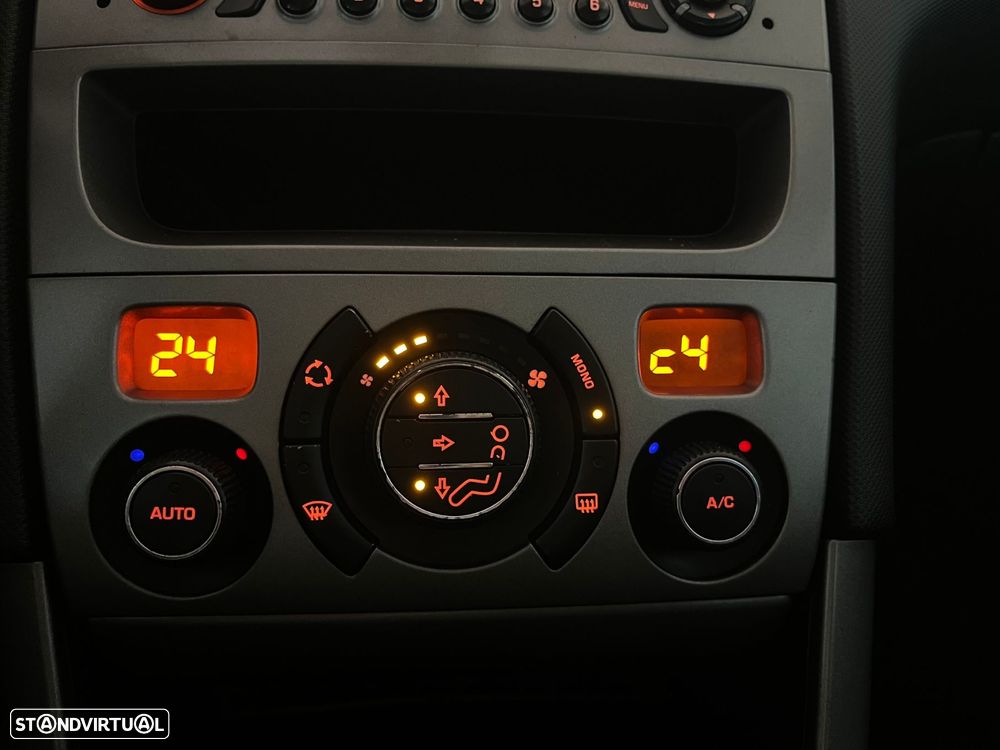 Peugeot 308 SW 1.6 HDi Executive - 12
