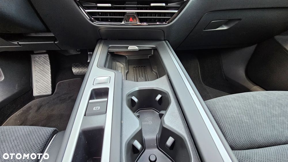 Volkswagen Passat - 33