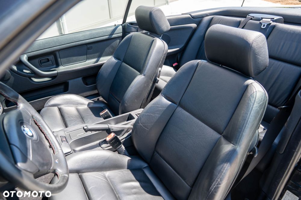 BMW Seria 3 320i - 14