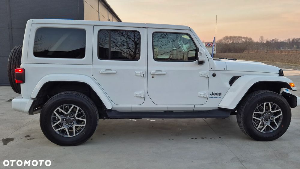 Jeep Wrangler - 4