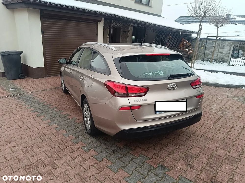 Hyundai i30 1.4 Premiere Comfort - 5
