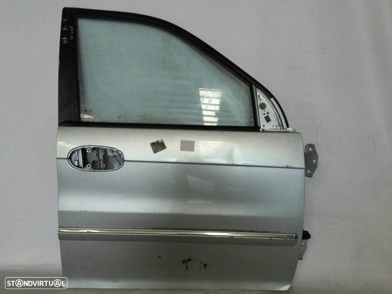 Porta frente direita KIA Carnival II (GQ) - 1