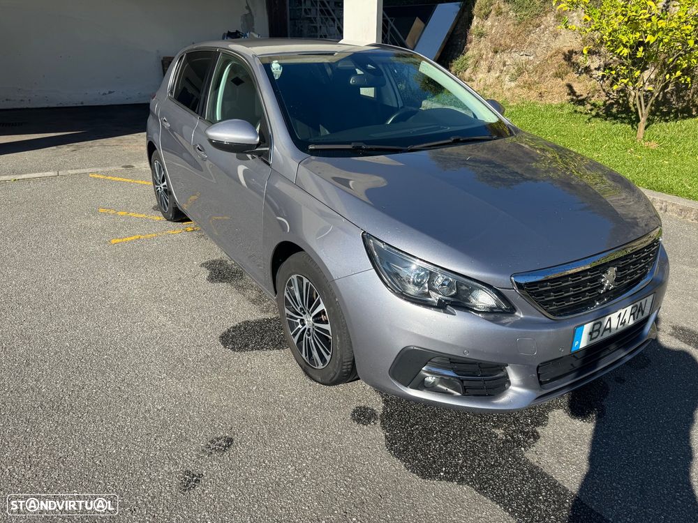 Peugeot 308 — fotografia 4