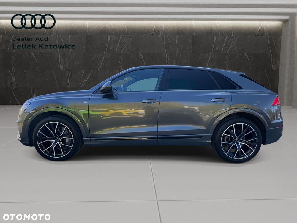 Audi Q8 - 8