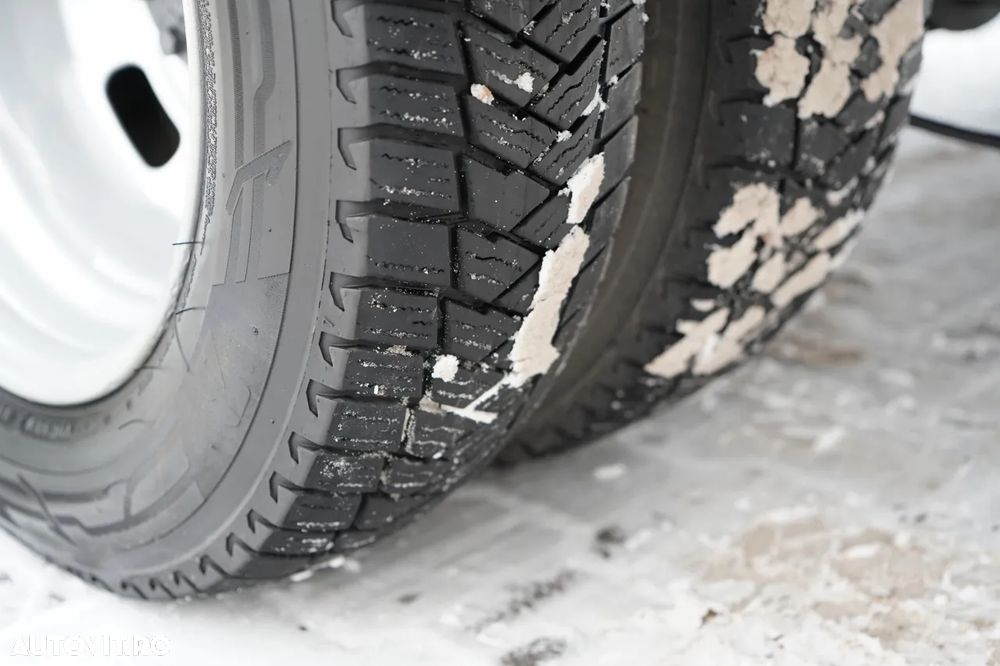 Iveco DAILY 35-140 / CONTAINER / AUTOMAT HI-MATIC / TWIN / 2020 / IMPORTAT - 16