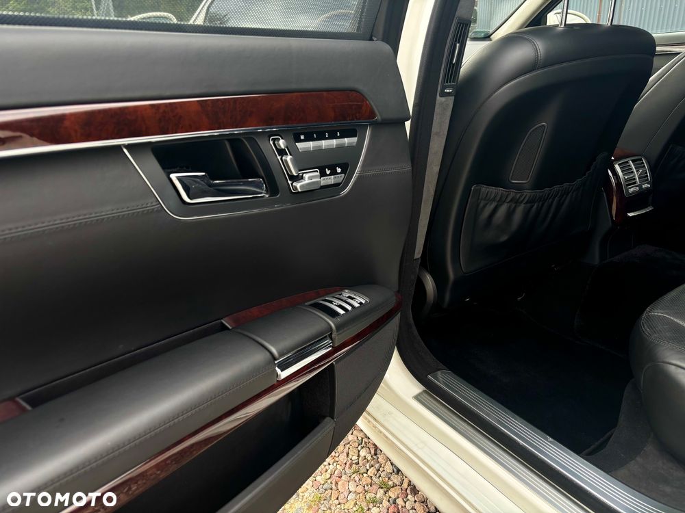 Mercedes-Benz Klasa S 600 L Automatik - 24