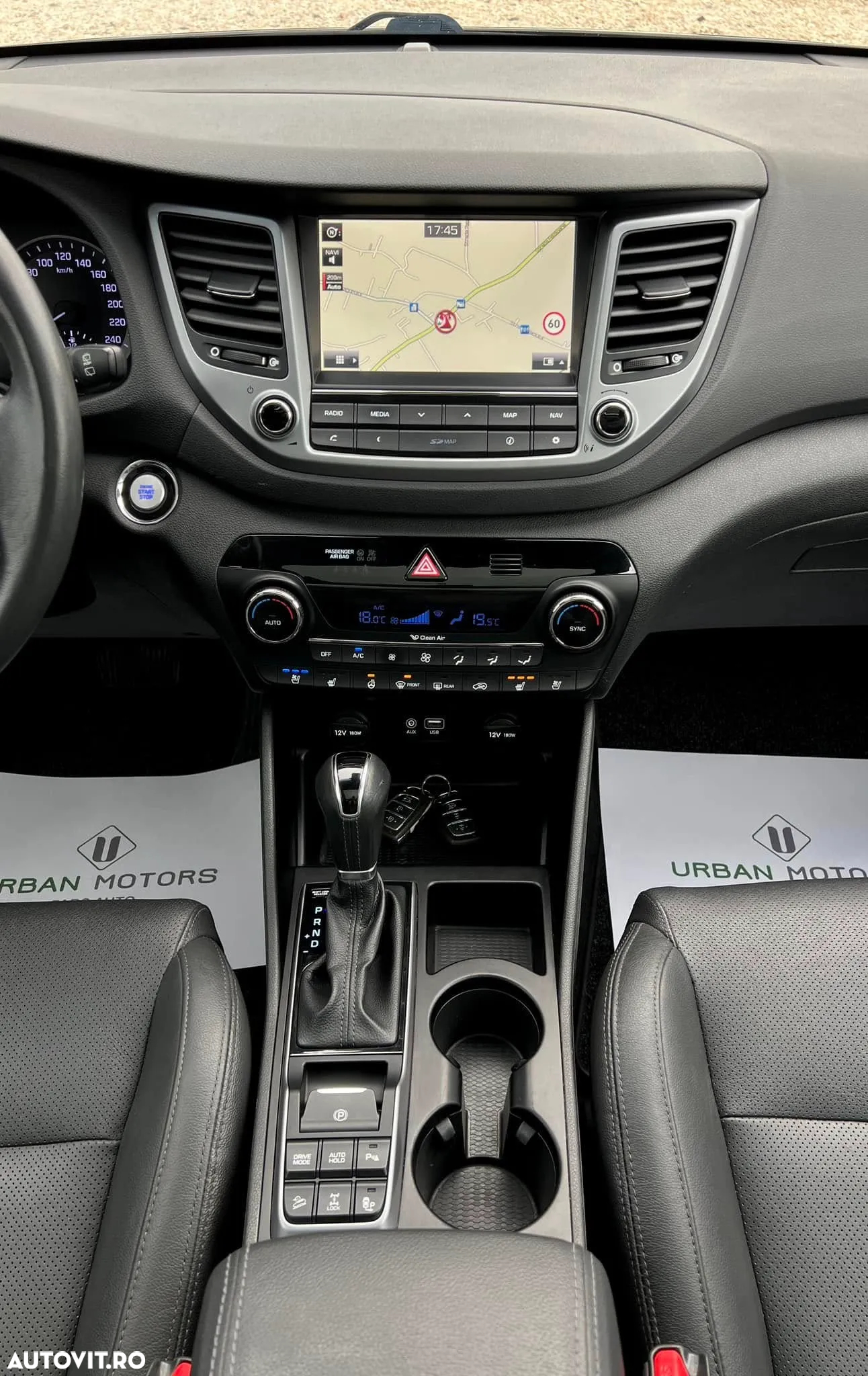 Hyundai Tucson 2.0 CRDI 4WD Automatik Premium - 11