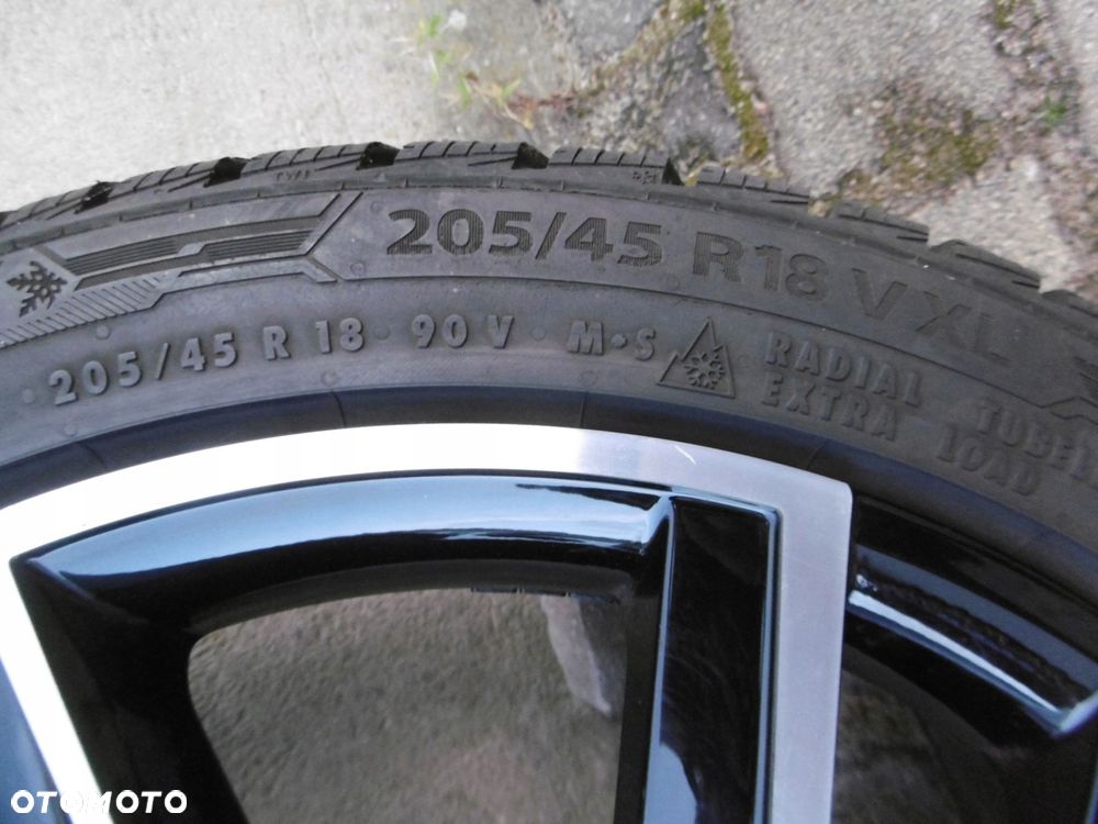 SKODA SCALA 657 7Jx18H2 ET39 5X100 - felga - 4