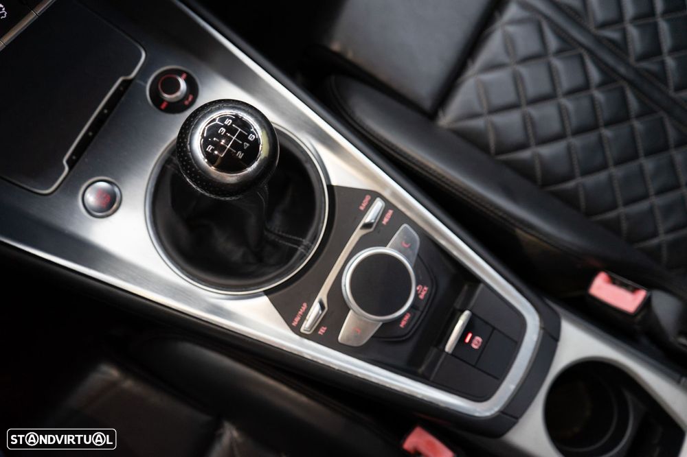Audi TT Coupé 2.0 TDI S-line - 32