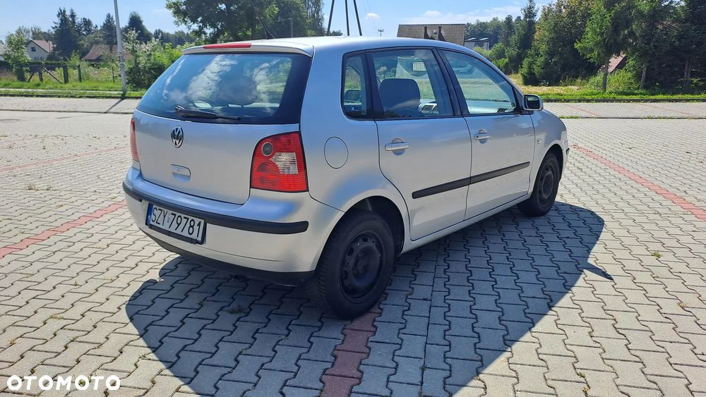 Volkswagen Polo 1.4 16V Comfortline - 8
