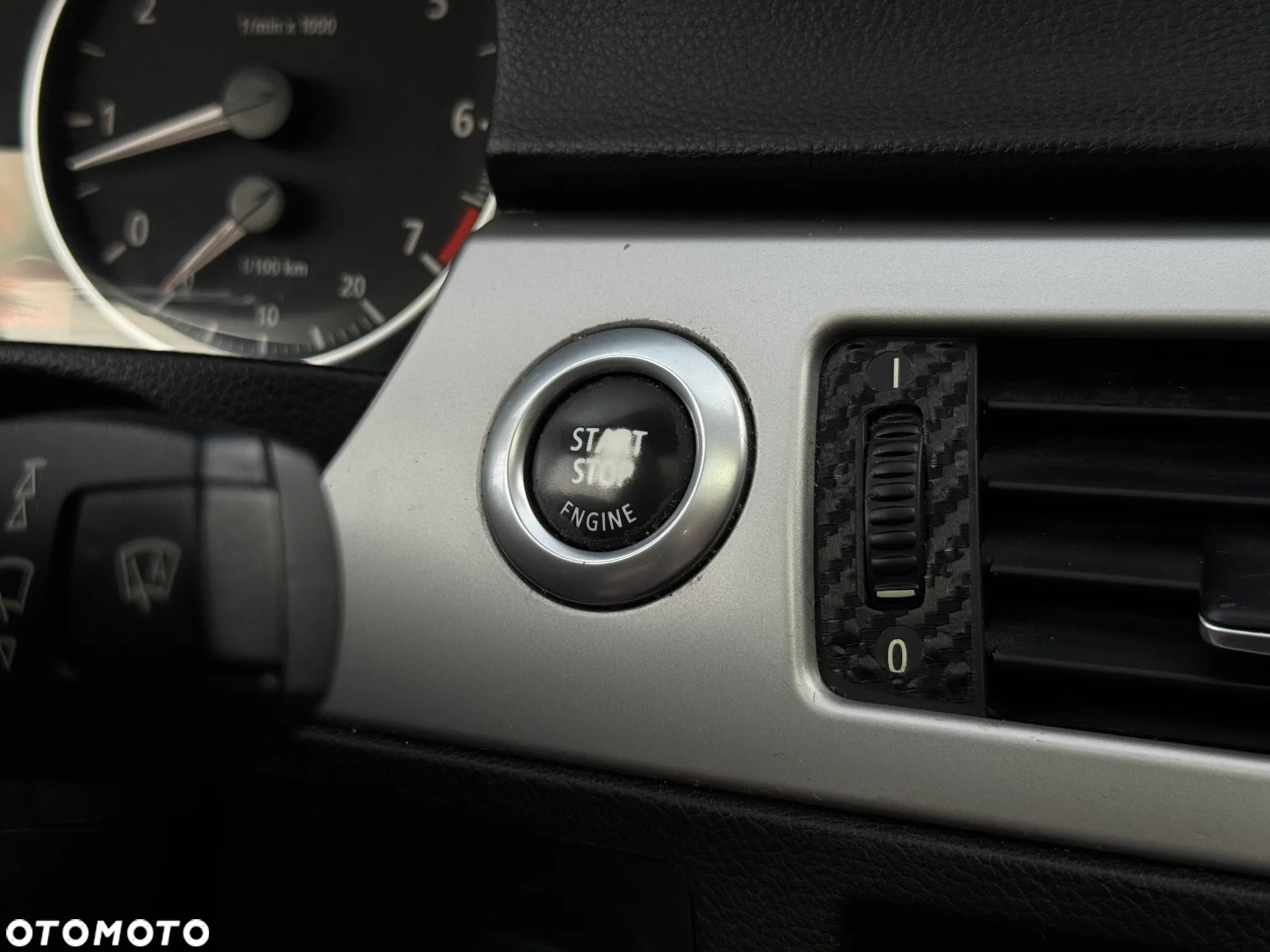 BMW Seria 3 320i - 26