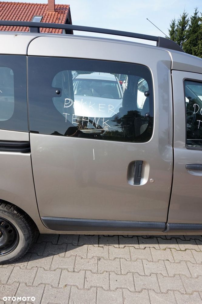 DRZWI TYLNE PRAWE DOKKER LIFT TEHNK 821019921R BEŻOWY DACIA 2017-2021 - 1