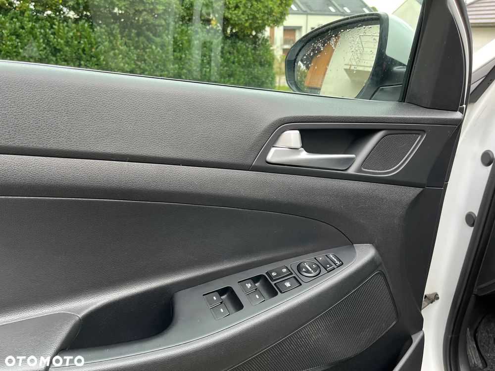 Hyundai Tucson 1.7 CRDI BlueDrive Style 2WD - 15