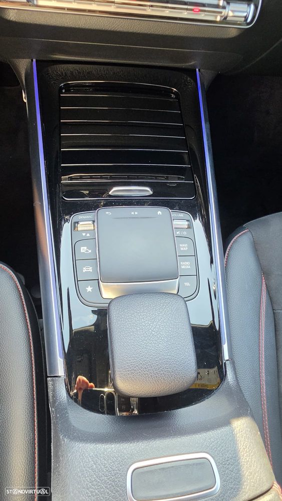 Mercedes-Benz GLA 250 e 8G-DCT AMG Line - 13