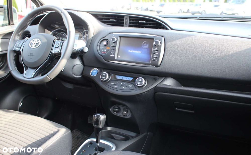 Toyota Yaris - 18
