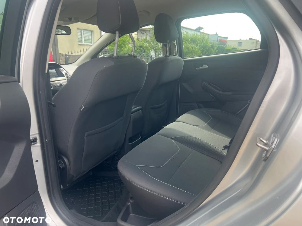 Ford Focus 1.5 TDCi SYNC Edition - 12