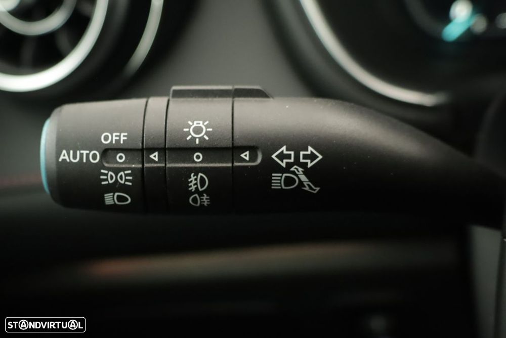 MG EHS 1.5 T-GDI Plug-in Hybrid Luxury - 19