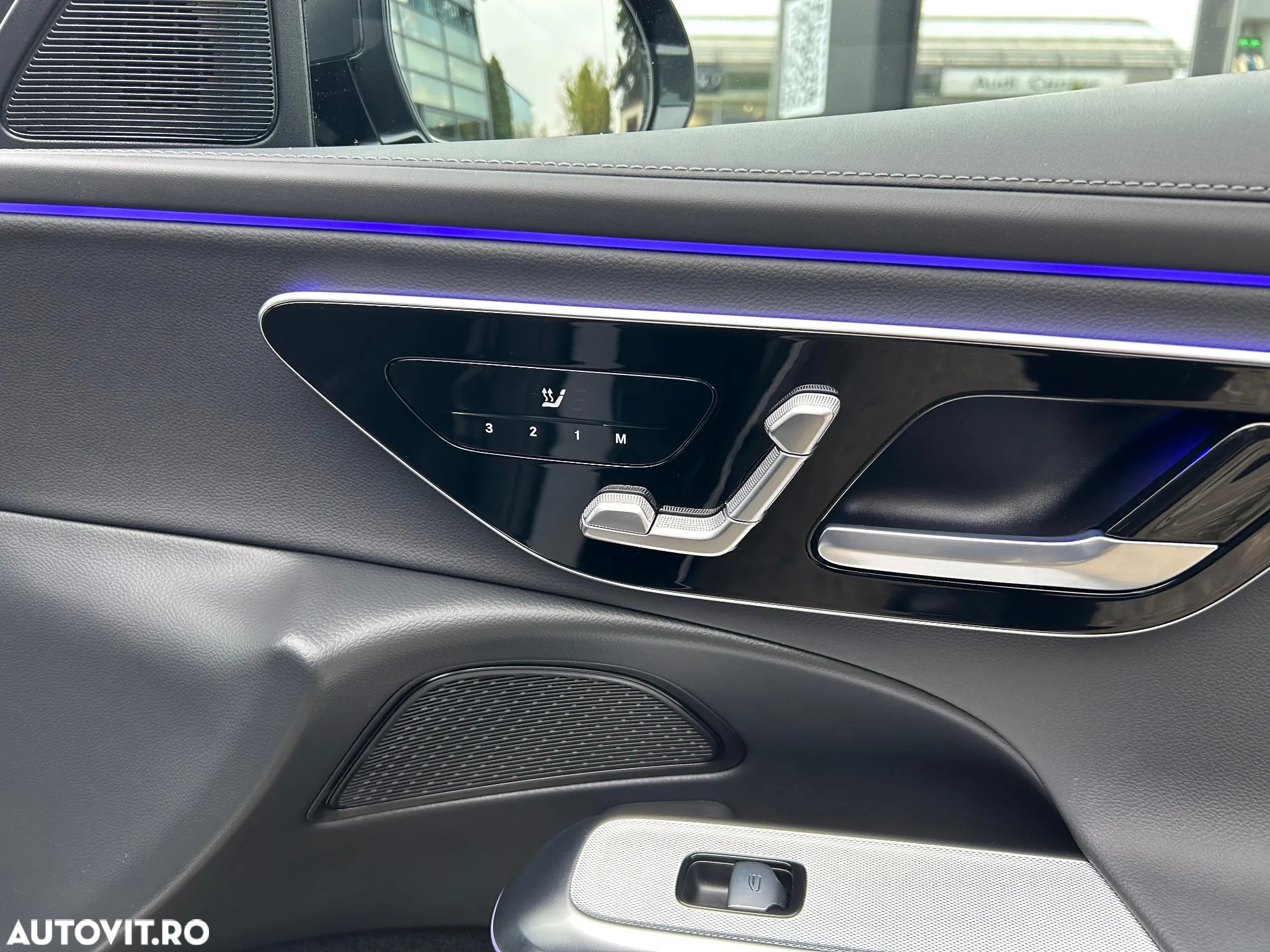 Mercedes-Benz E 300e 4Matic 9G-TRONIC - 15