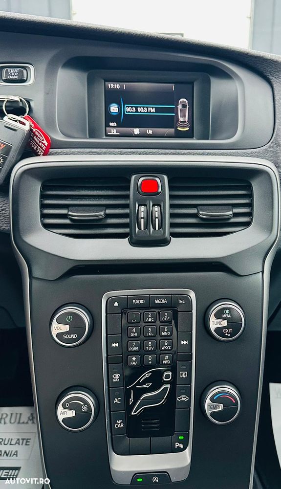 Volvo V40 D2 Kinetic - 26