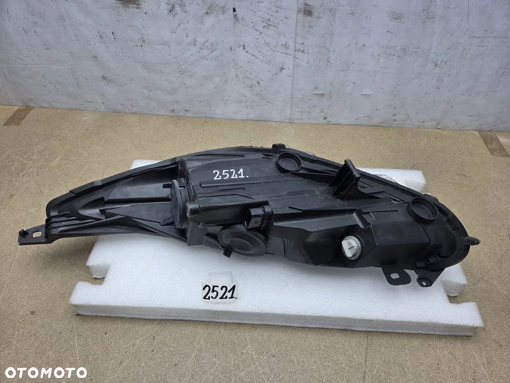 Ford Fiesta mk7 lift 12-17r C1BB13W029AG lampa prawy prawa przód przednia - 8