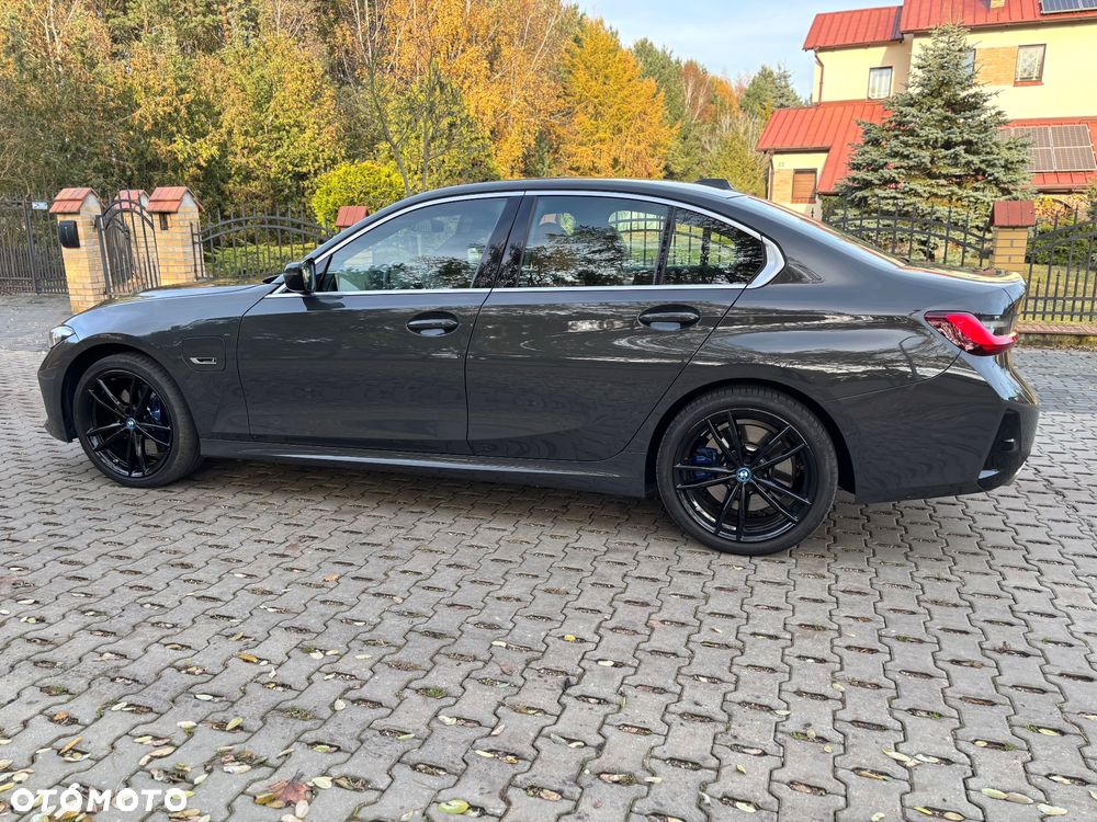 BMW Seria 3 330e PHEV M Sport sport - 15